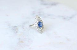 Bague Marquise Saphir de Ceylan 2.20 Cts et Diamants - Castafiore