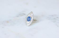 Bague Marquise Saphir de Ceylan 2.20 Cts et Diamants - Castafiore
