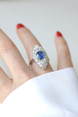 Bague Marquise Saphir de Ceylan 2.20 Cts et Diamants - Castafiore