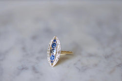 Bague marquise saphirs entourage diamants - Castafiore