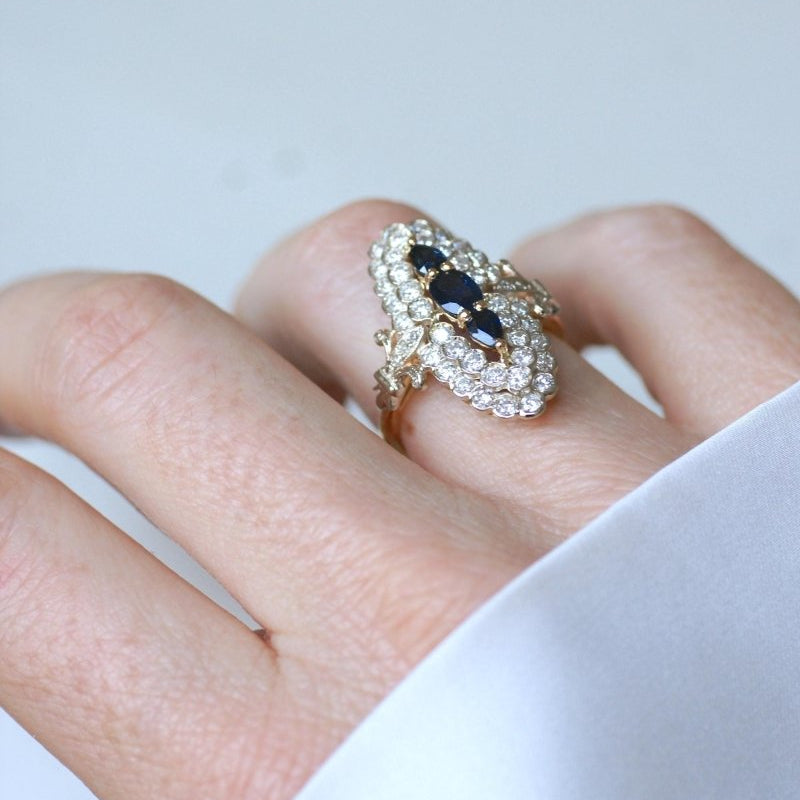 Bague Marquise Saphirs et Diamants Or Jaune - Castafiore