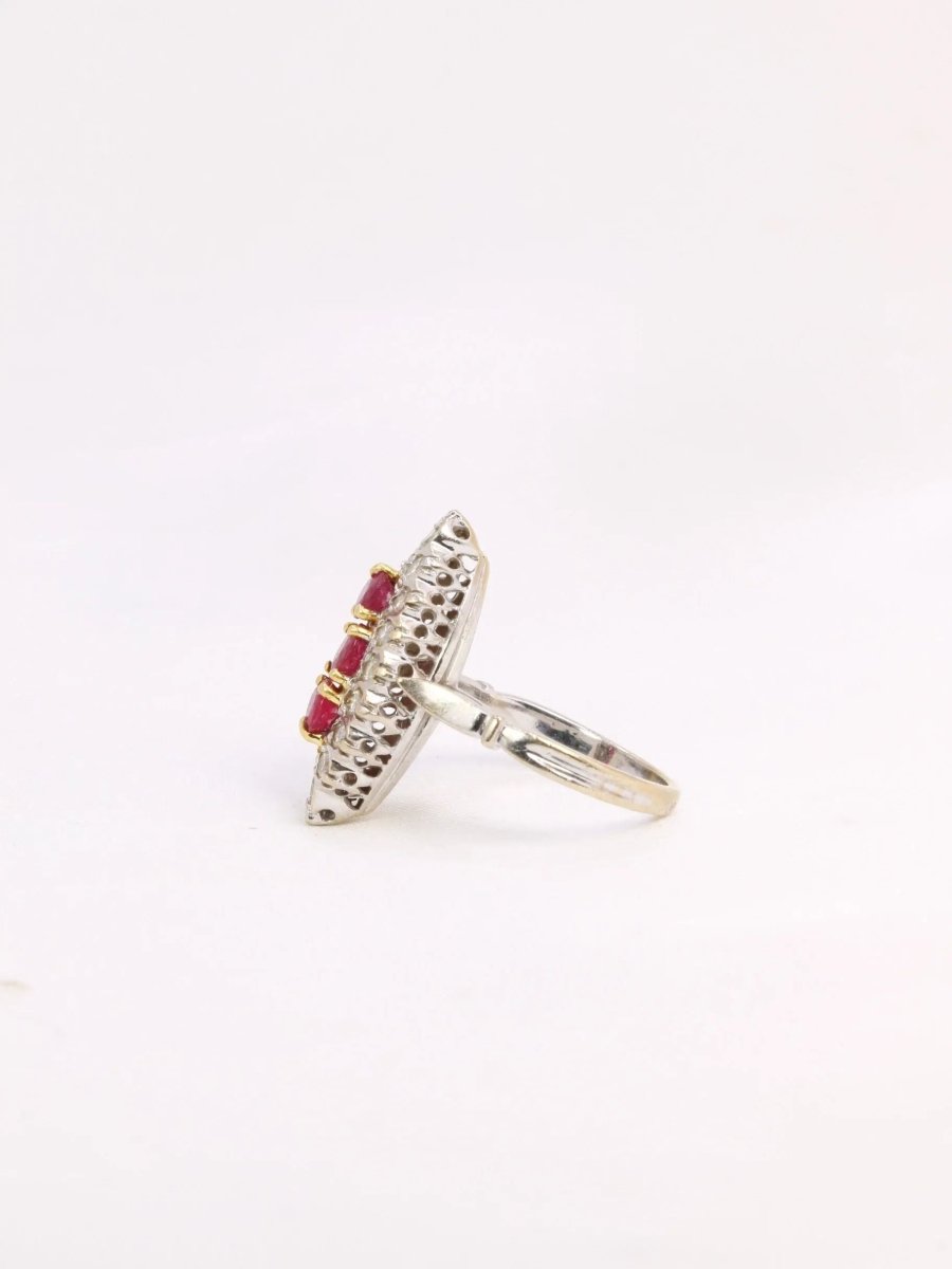 Bague marquise vintage or rubis diamants - Castafiore