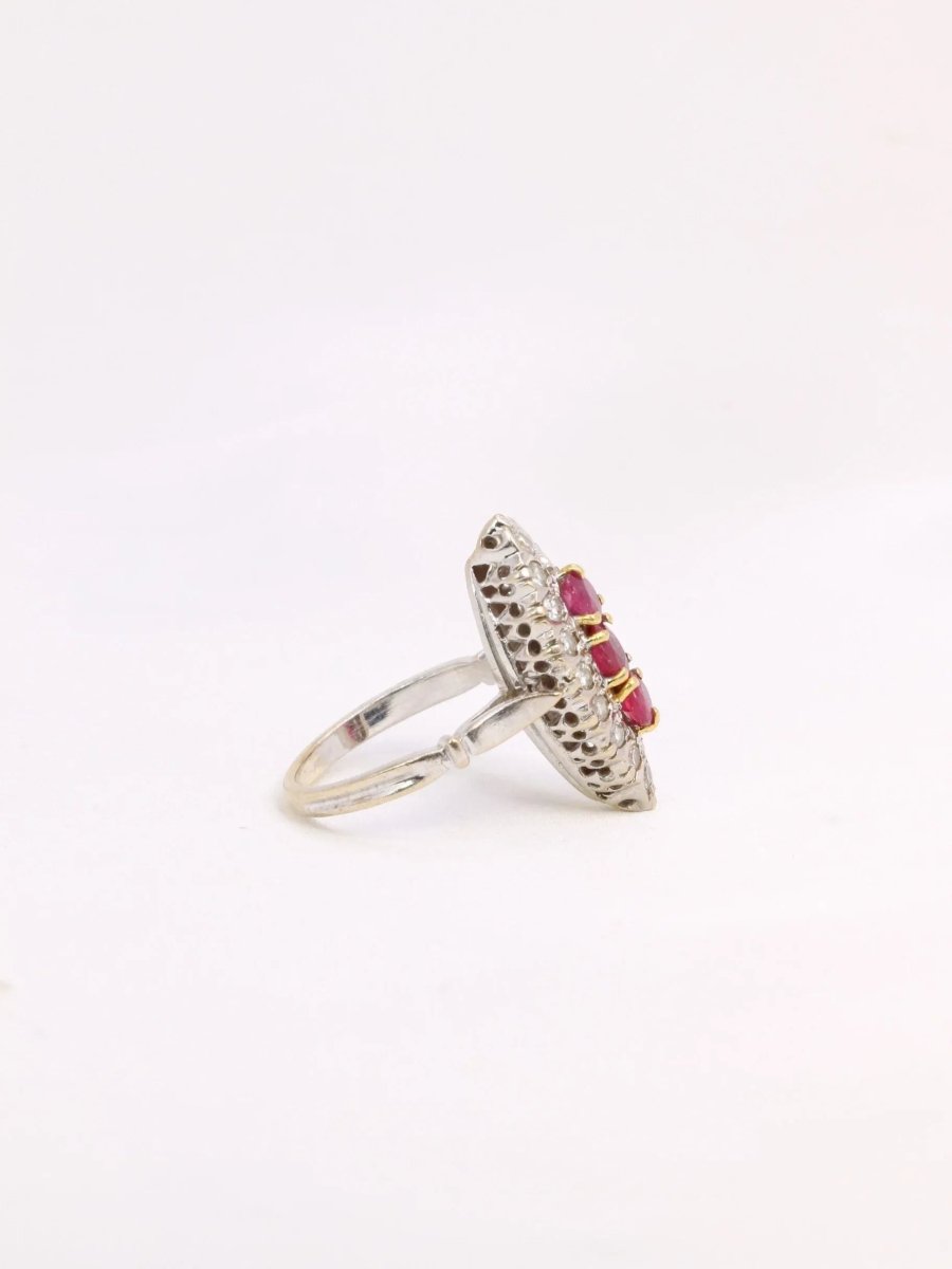 Bague marquise vintage or rubis diamants - Castafiore