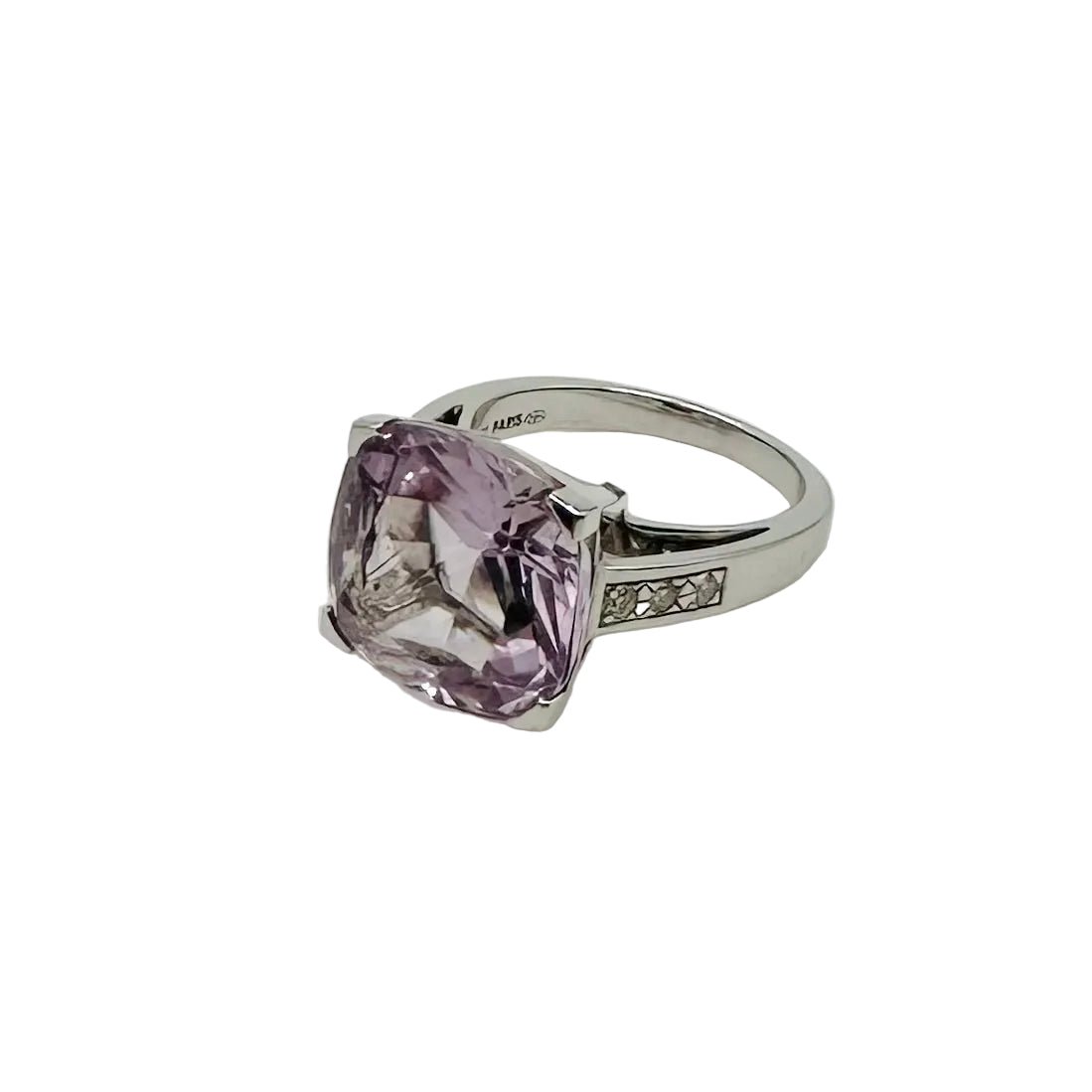 Bague MAUBOUSSIN "Gueule d'amour" en or blanc, améthyste et diamants - Castafiore