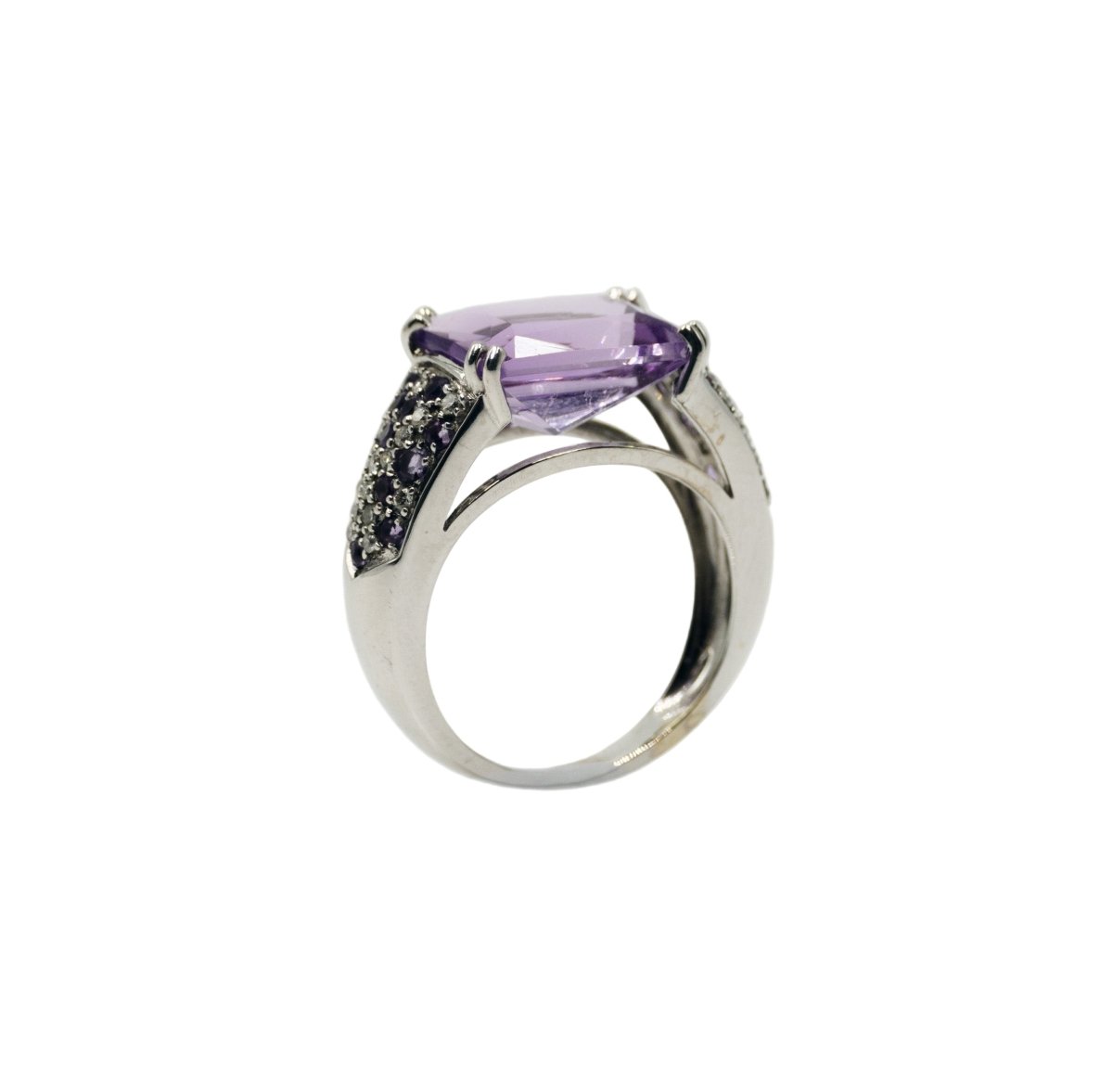 Bague MAUBOUSSIN "Ma princesse d'amour" en or blanc, améthyste et diamants - Castafiore