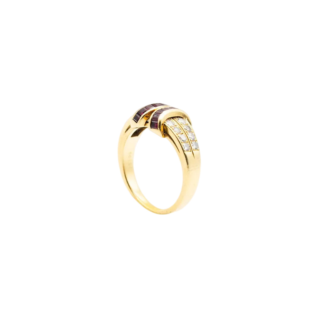 Bague MELLERIO en or jaune, rubis et diamants - Castafiore