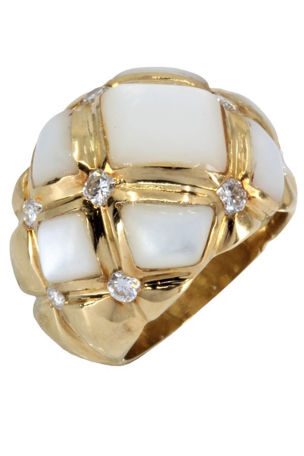 BAGUE MODERNE NACRE ET DIAMANTS - Castafiore