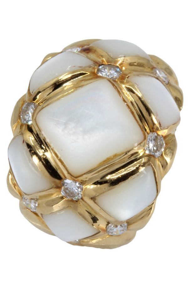 BAGUE MODERNE NACRE ET DIAMANTS - Castafiore