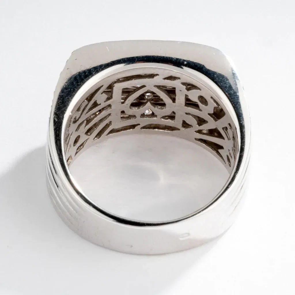 Bague moderne rectangulaire en or gris et diamants - Castafiore