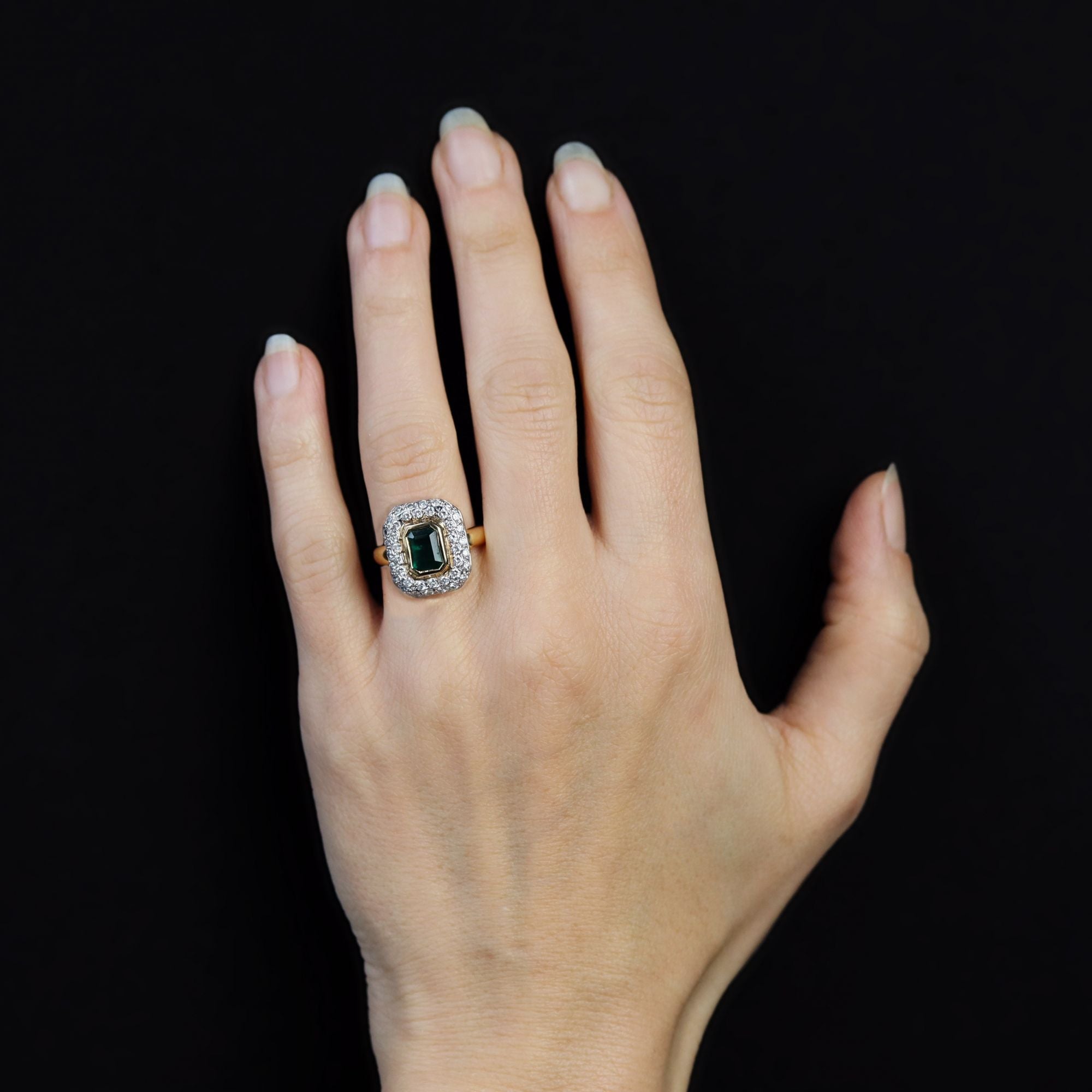 Bague occasion émeraude diamants rectangulaire