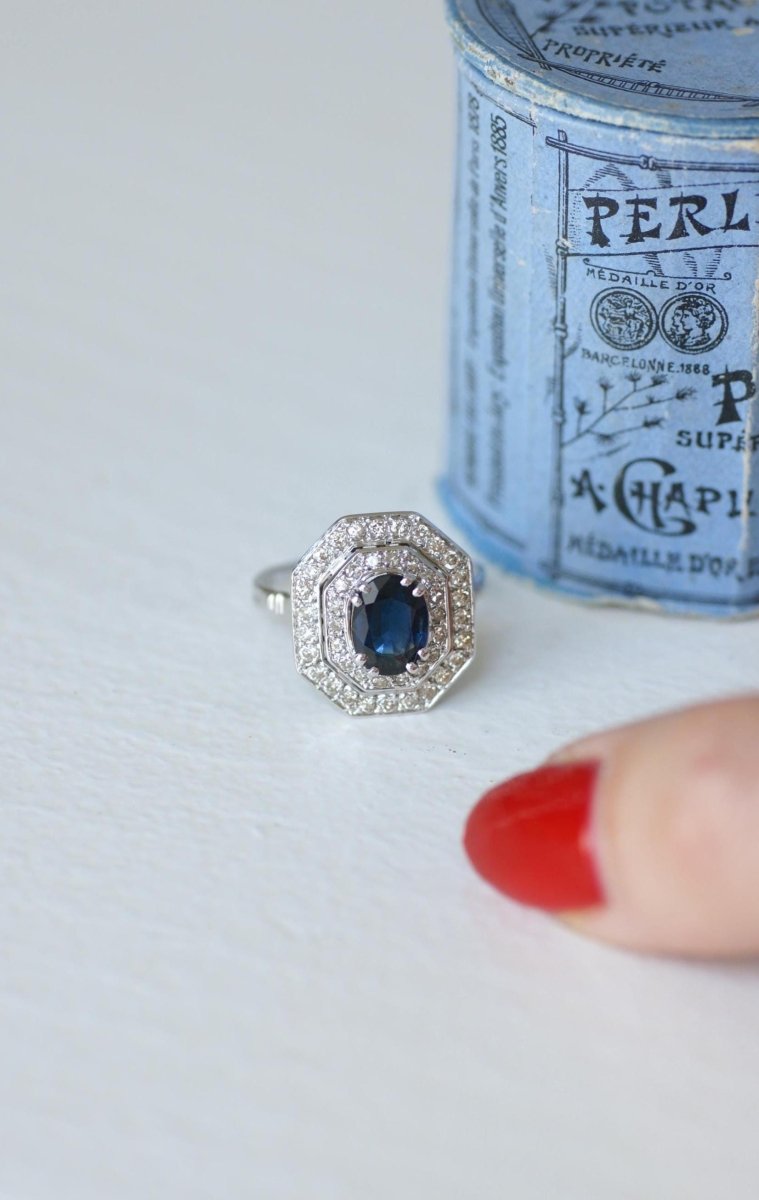 Bague Octogonale Saphir et Diamants Style Art Déco - Castafiore