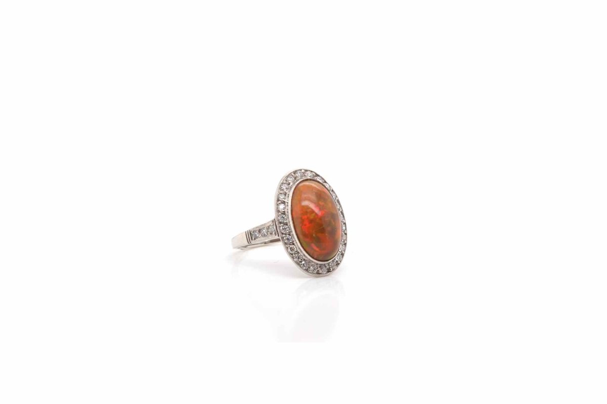 Bague opale de feu et diamants en platine - Castafiore