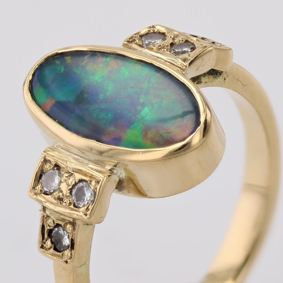 Bague opale et diamants or jaune - Castafiore