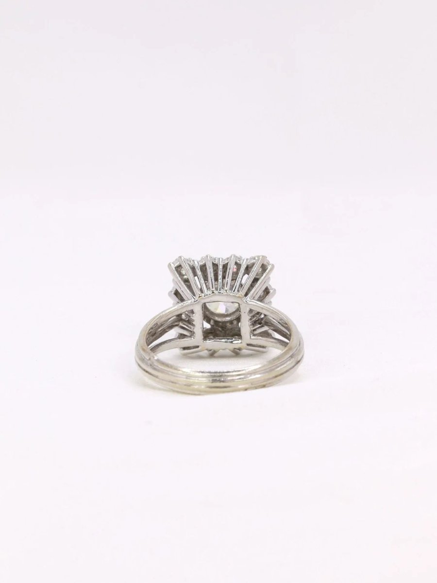 Bague or blanc diamant coussin taille ancienne 0,8 ct - Castafiore