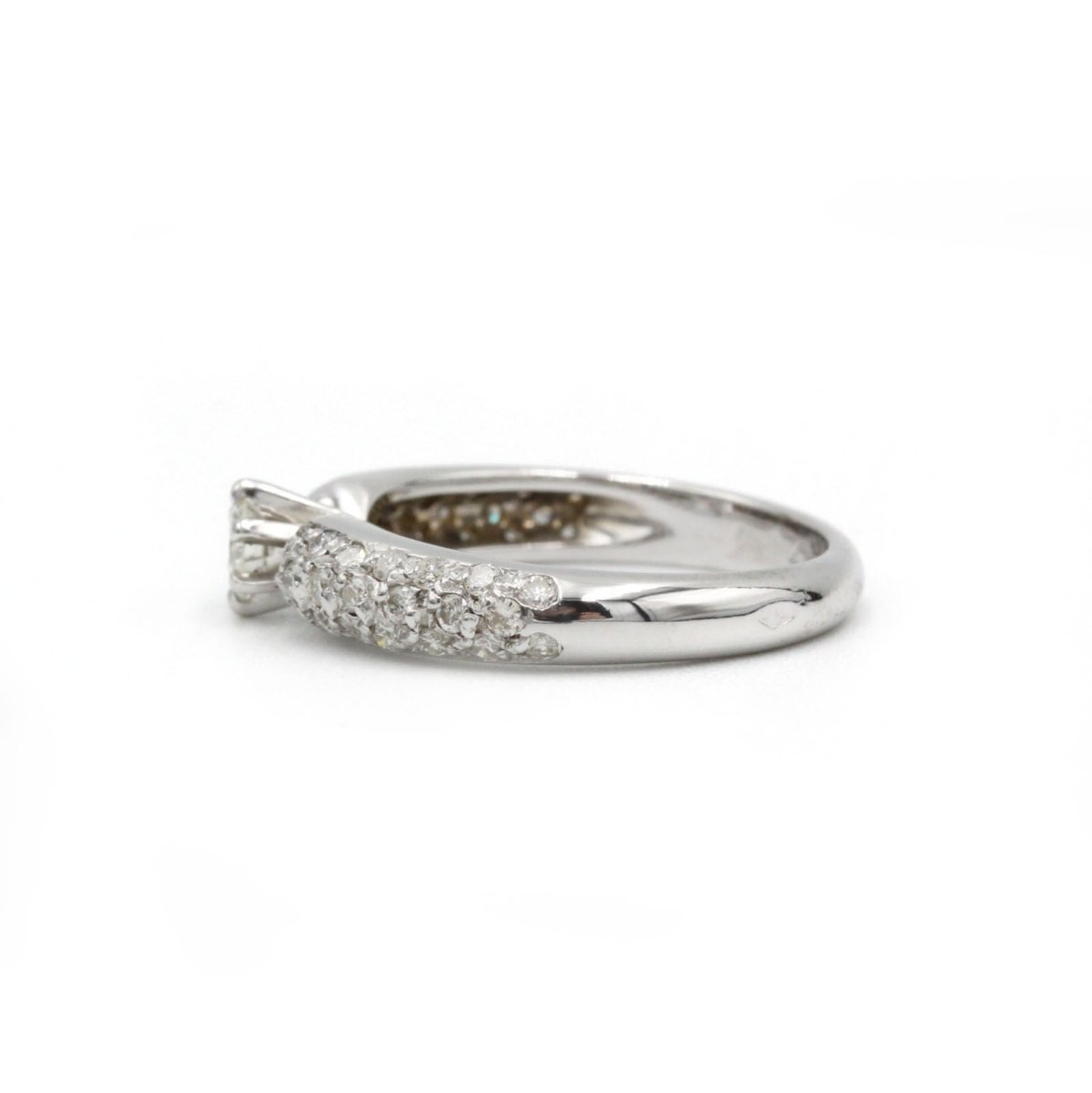 Bague - Or blanc et diamants - Castafiore