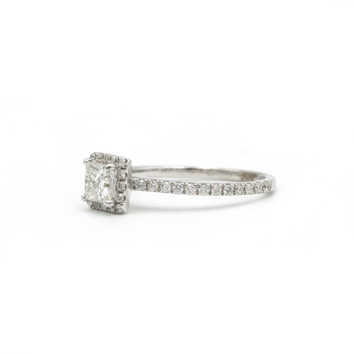 Bague - Or blanc et diamants - Castafiore
