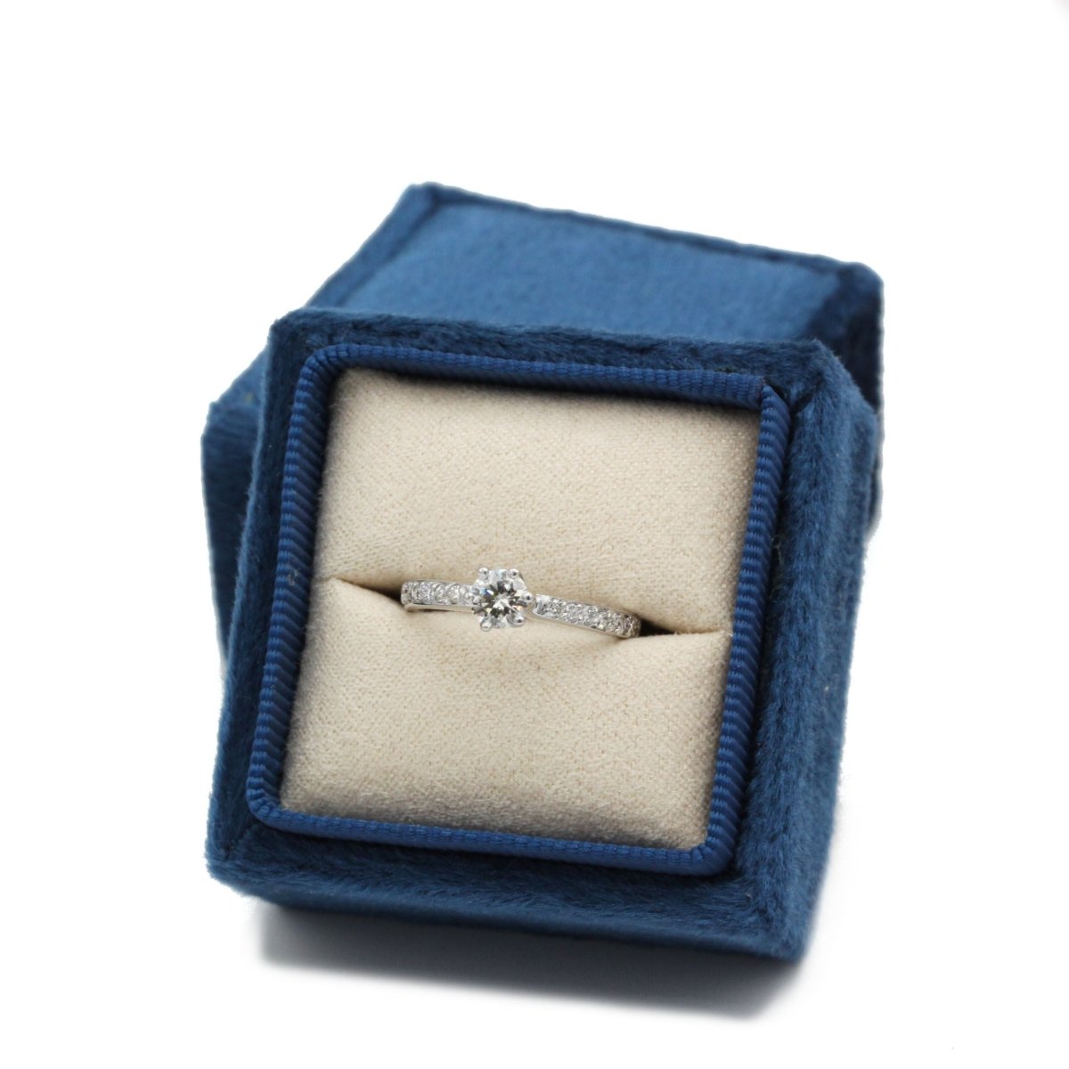 Bague - Or blanc et diamants - Castafiore