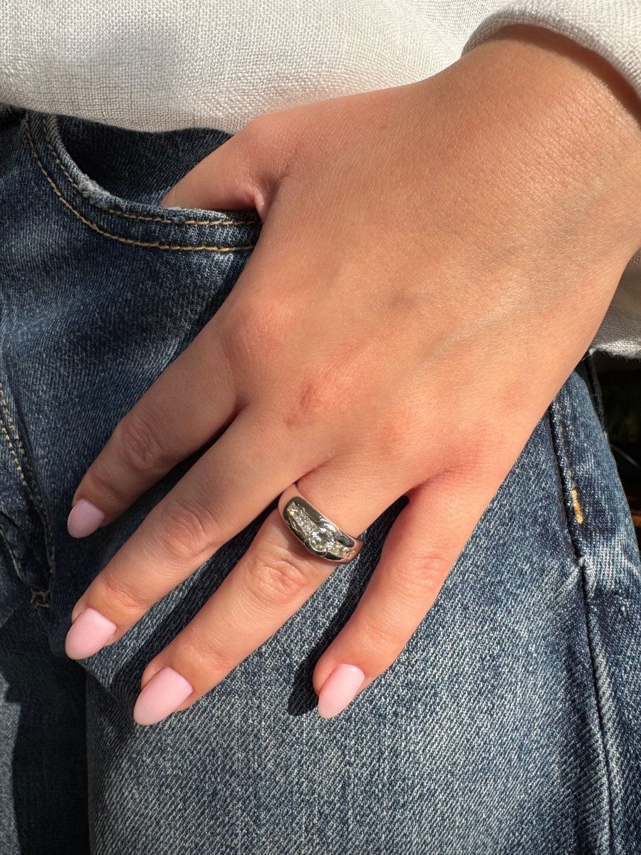 Bague - Or blanc et diamants - Castafiore