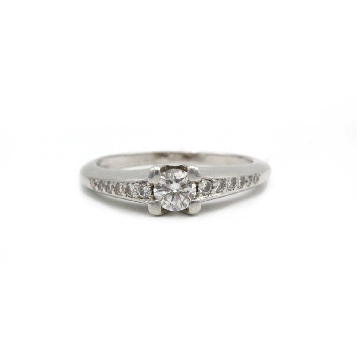 Bague - Or blanc et diamants - Castafiore