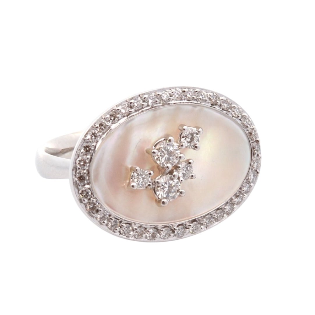 Bague or blanc, nacre, et diamants - Castafiore
