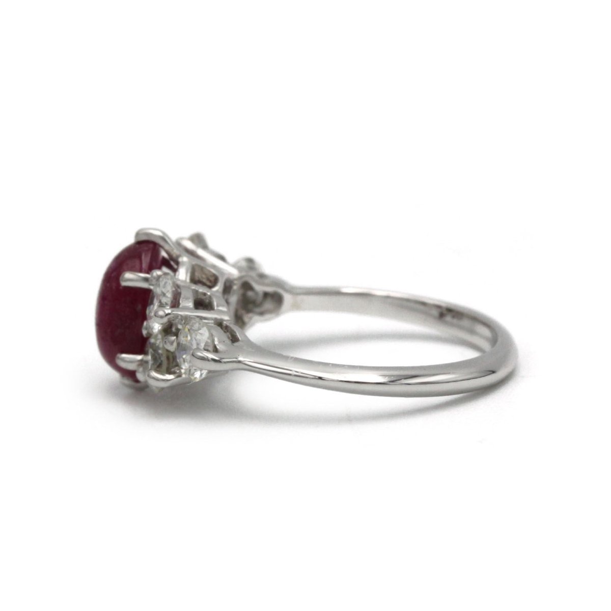 Bague - Or blanc, Rubis & Diamants - Castafiore