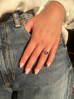 Bague - Or blanc, rubis et diamants - Castafiore