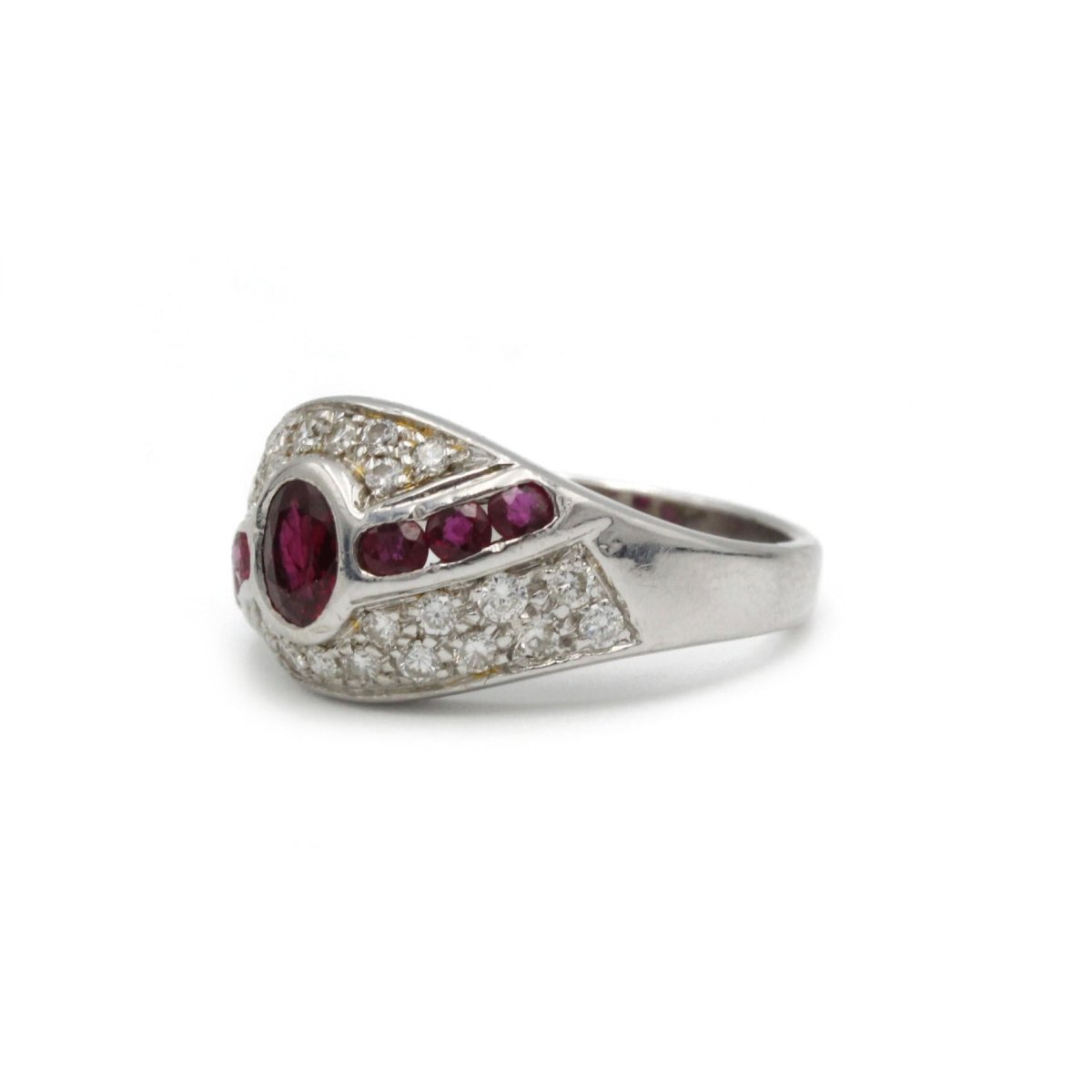 Bague - Or blanc, rubis et diamants - Castafiore