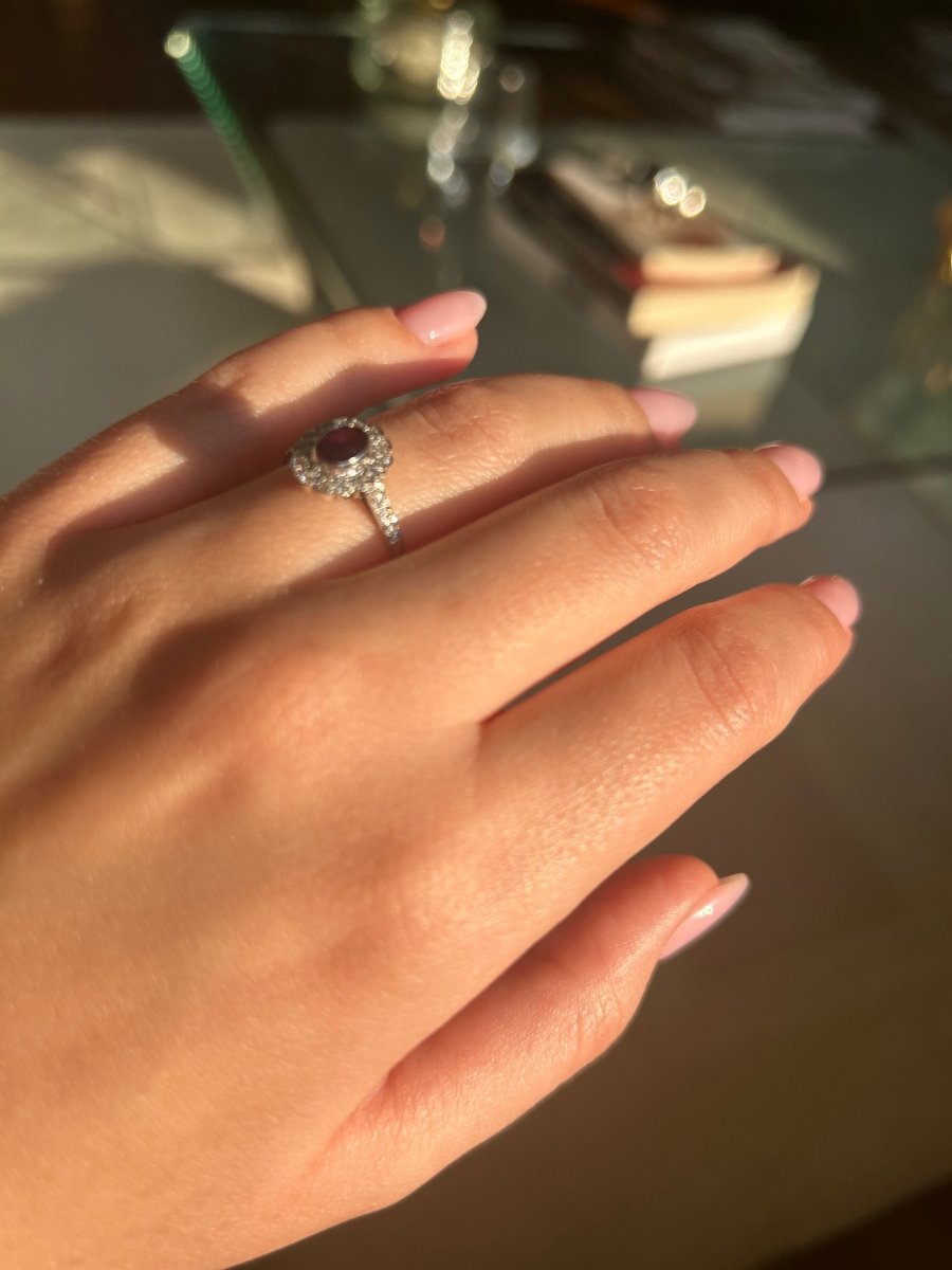 Bague - Or blanc, rubis et diamants - Castafiore