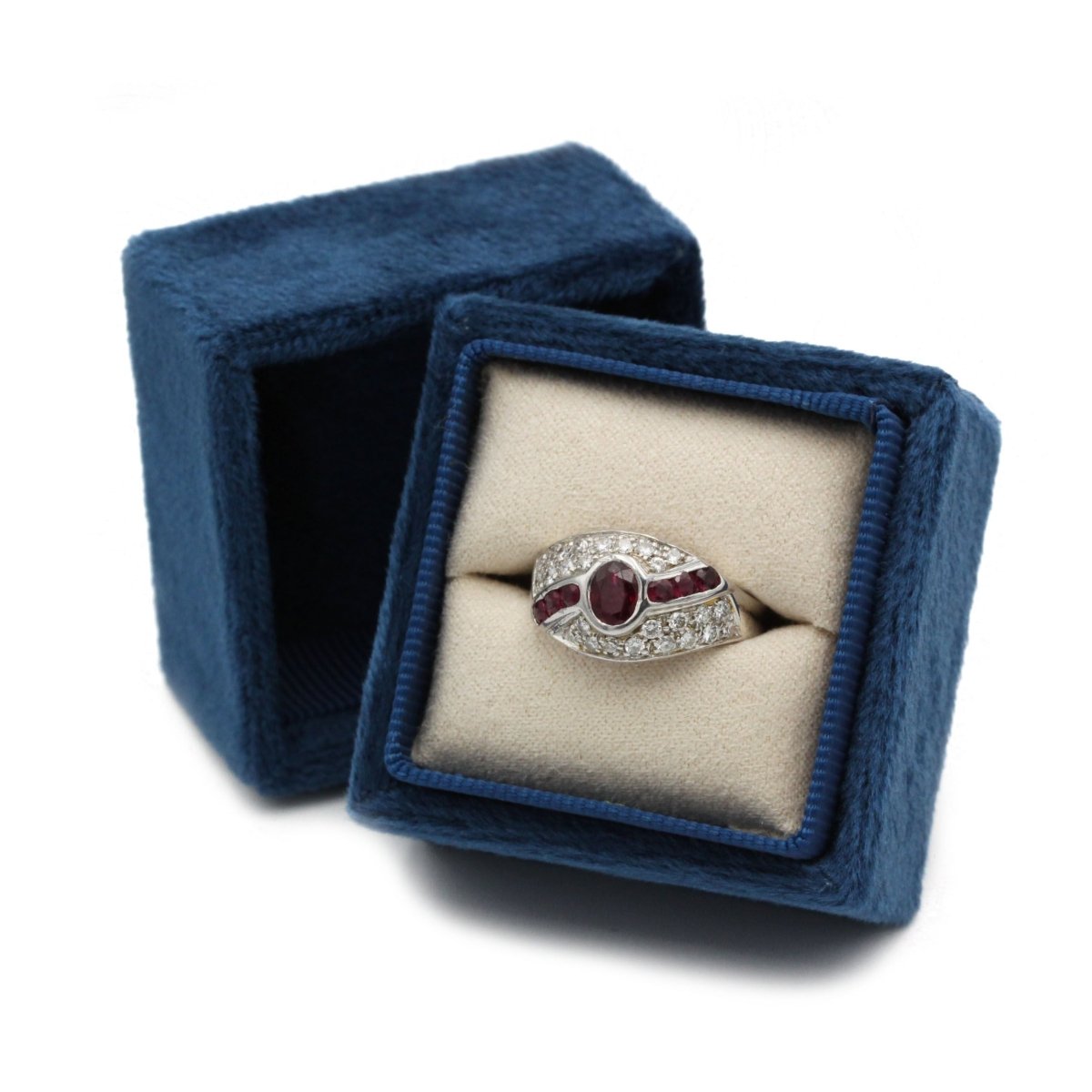 Bague - Or blanc, rubis et diamants - Castafiore