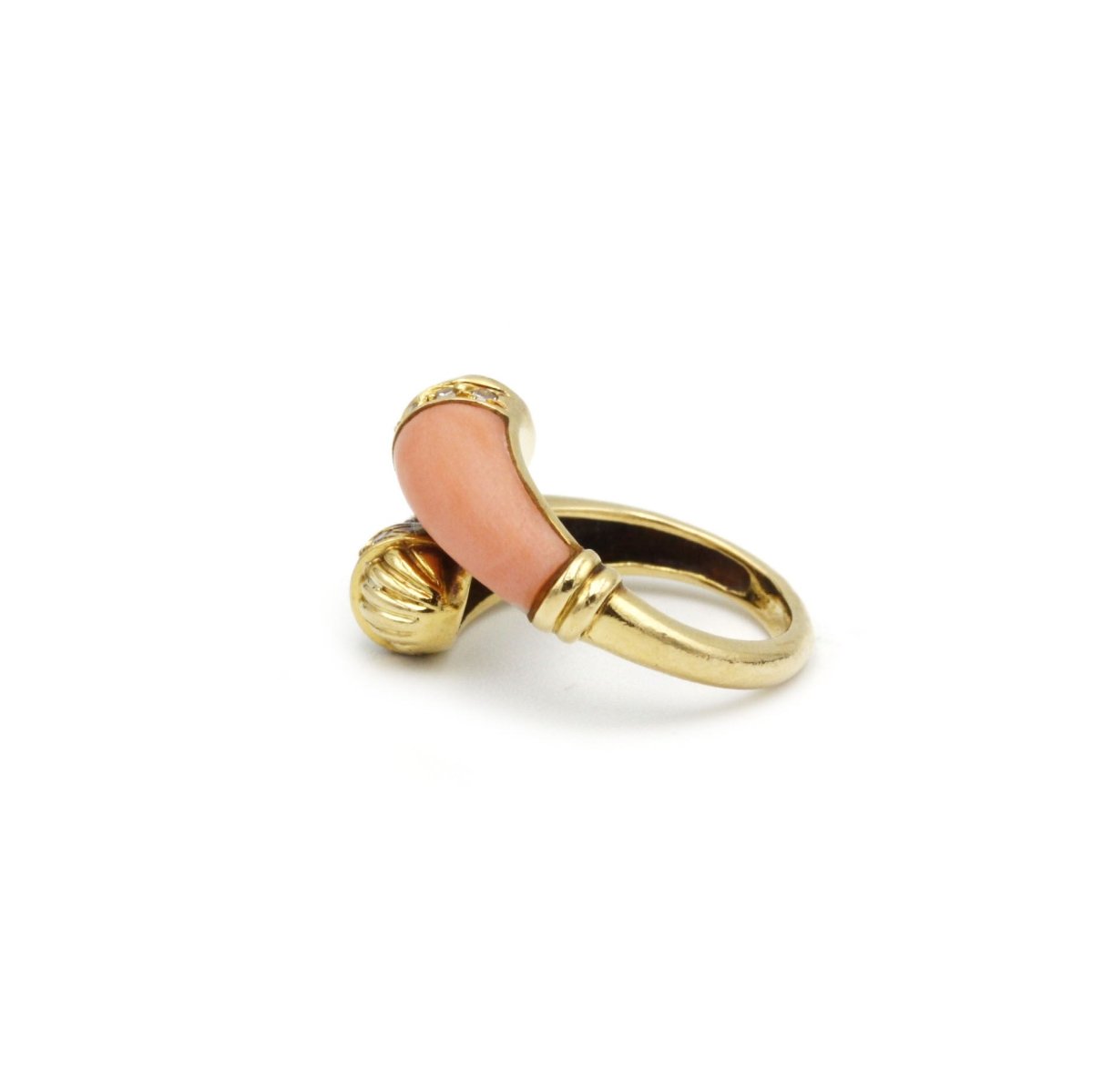 Bague - Or, Corail et diamants - Castafiore