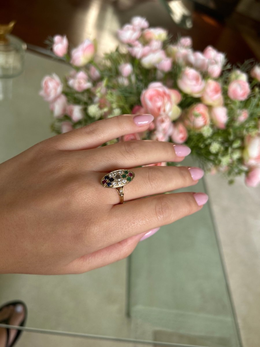 Bague - Or, diamants, émeraudes, saphirs et rubis. - Castafiore