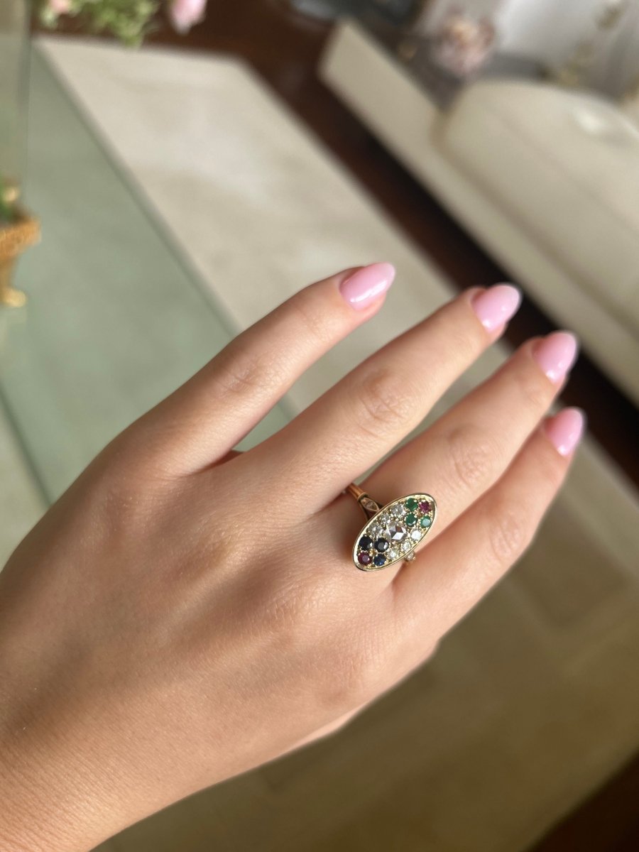 Bague - Or, diamants, émeraudes, saphirs et rubis. - Castafiore