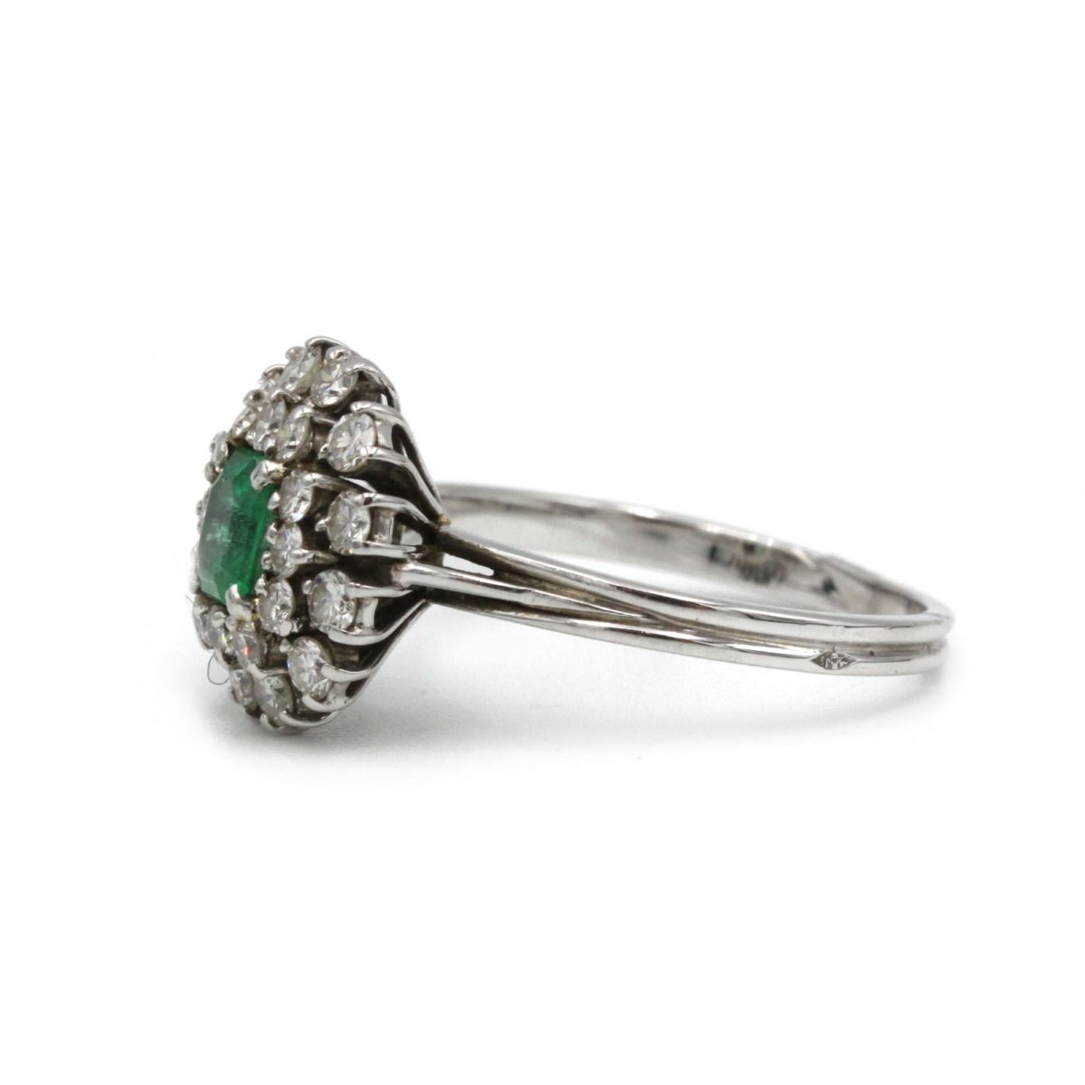 Bague - Or, diamants et émeraude - Castafiore