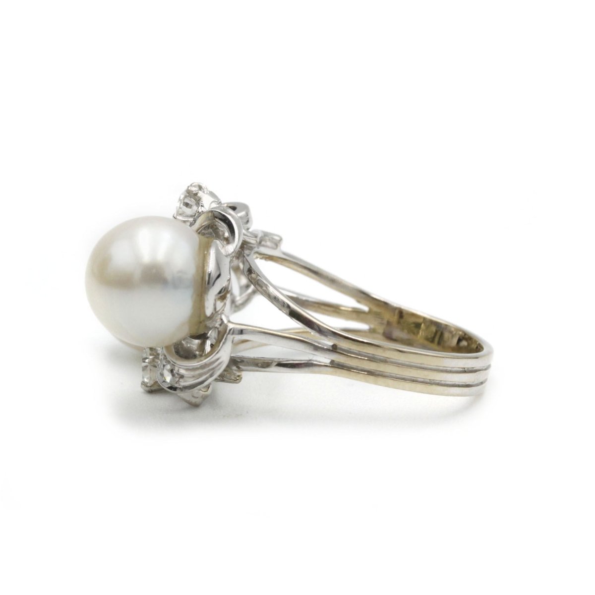 Bague - Or, diamants et perles - Castafiore