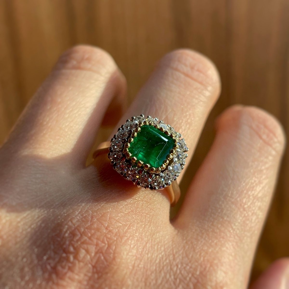 Bague - Or, Emeraude & Diamants - Castafiore