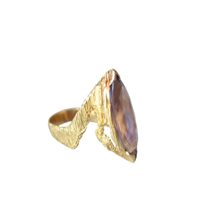 Bague or et améthyste années 70 - Castafiore