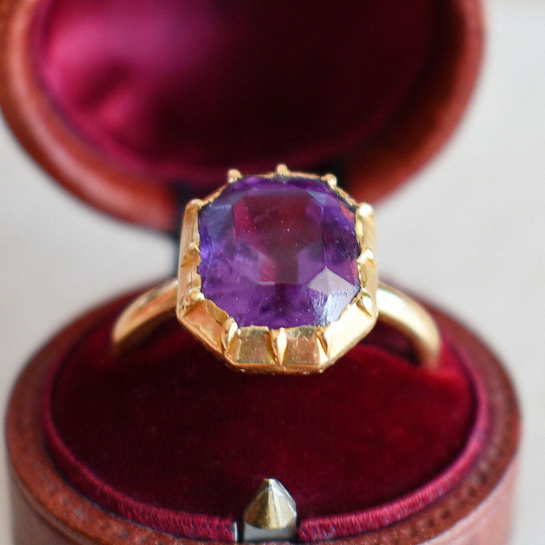 Bague Or et Amethyste Circa 1850 - Castafiore