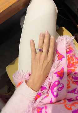 Bague or gris et saphir rose - Castafiore