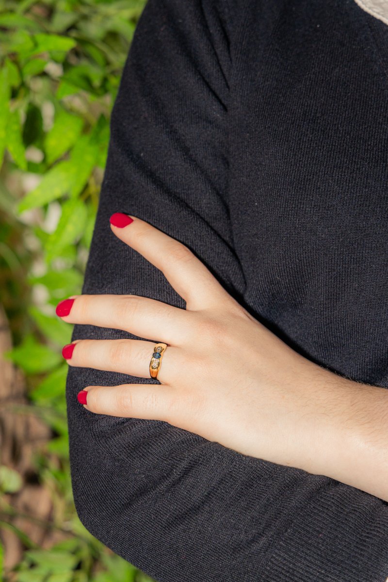 Bague Or Jaune avec Saphir et Diamants - Castafiore