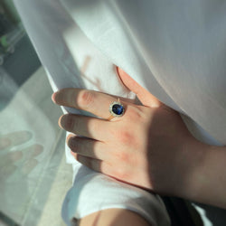 Bague - Or jaune et blanc, Diamants & Saphir - Castafiore