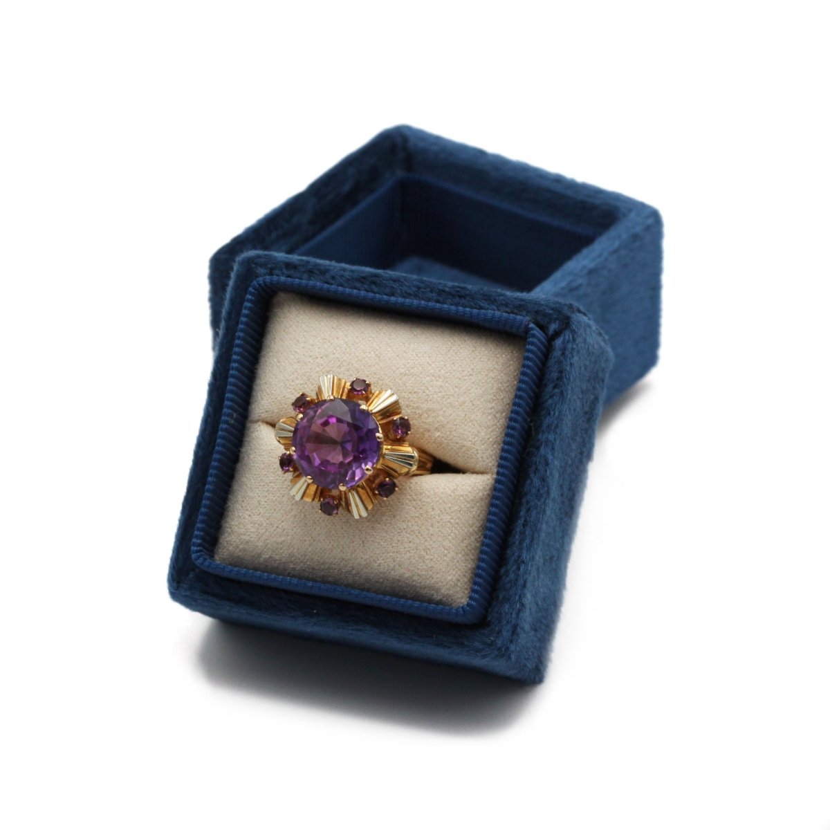 Bague - Or jaune et blanc et améthystes - Castafiore