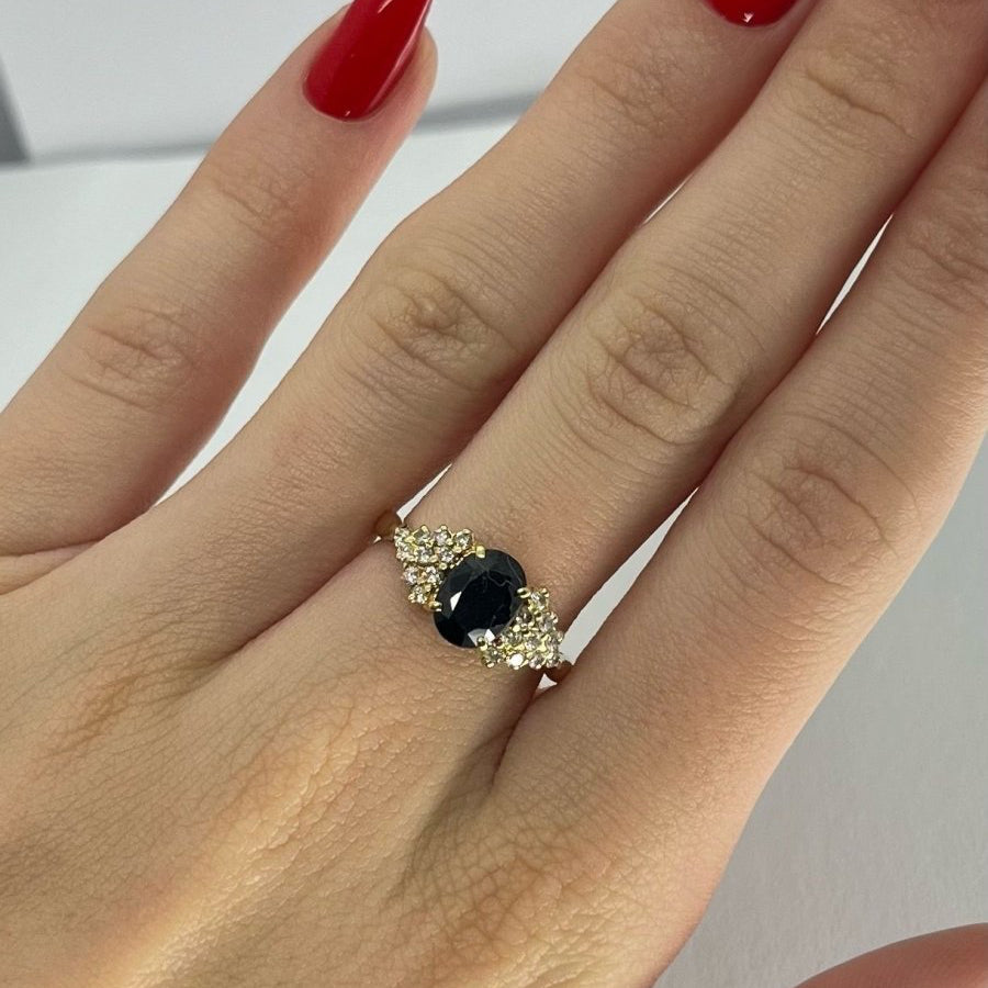 Bague or jaune saphir 1,5 ct et diamants 0,30 ct - Castafiore