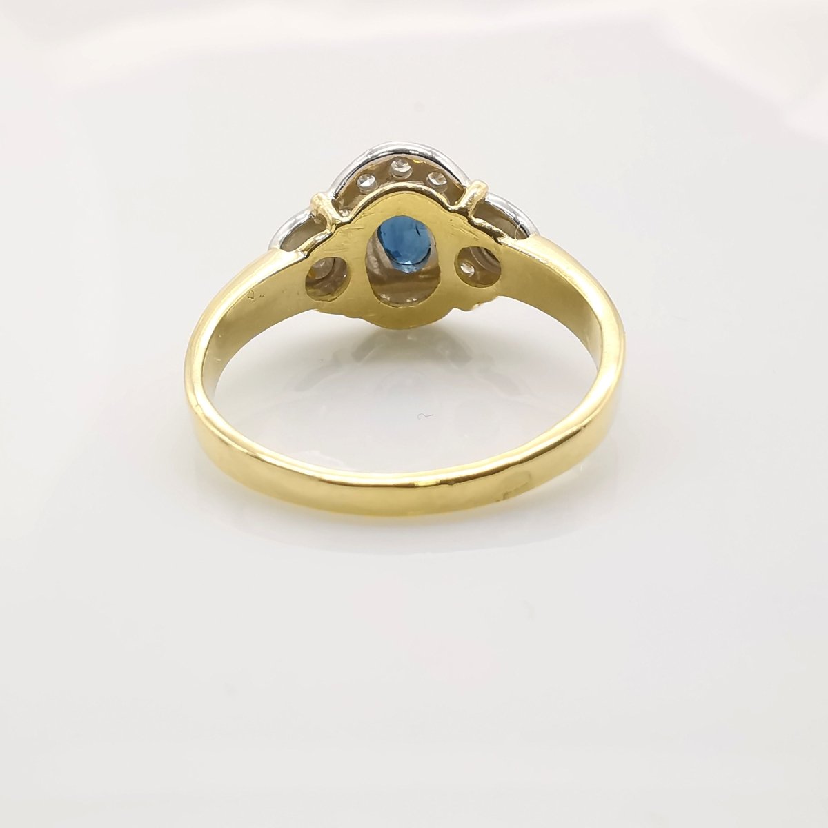 Bague or saphir et diamants - Castafiore