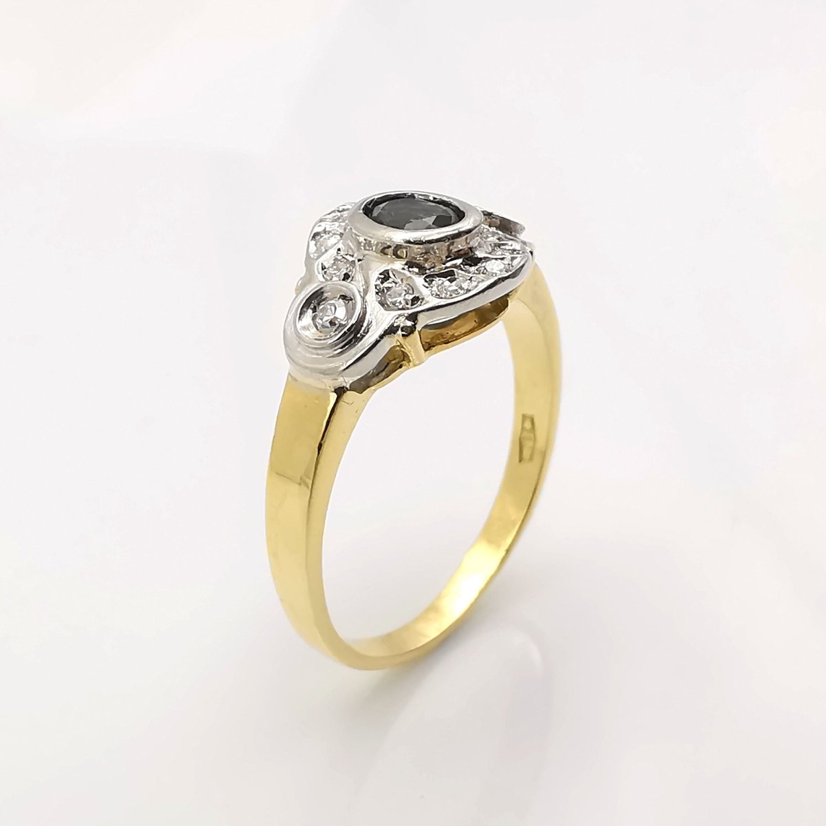 Bague or saphir et diamants - Castafiore