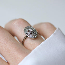 Bague Ovale Art Deco Diamants - Castafiore