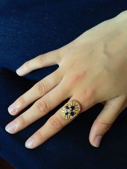 Bague ovale or jaune saphirs et diamants - Castafiore