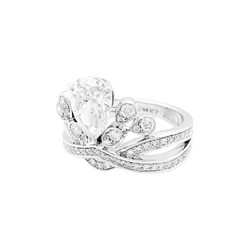 Bague Pavée CHAUMET "Joséphine Aigrette Impériale" en platine et diamants - Castafiore