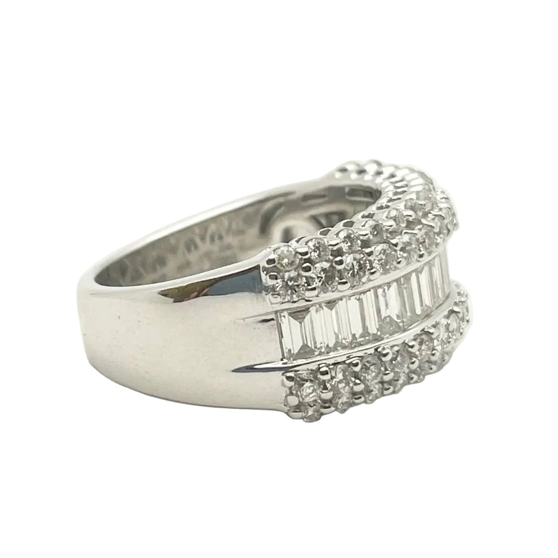 Bague Pavée en or blanc et diamants - Castafiore