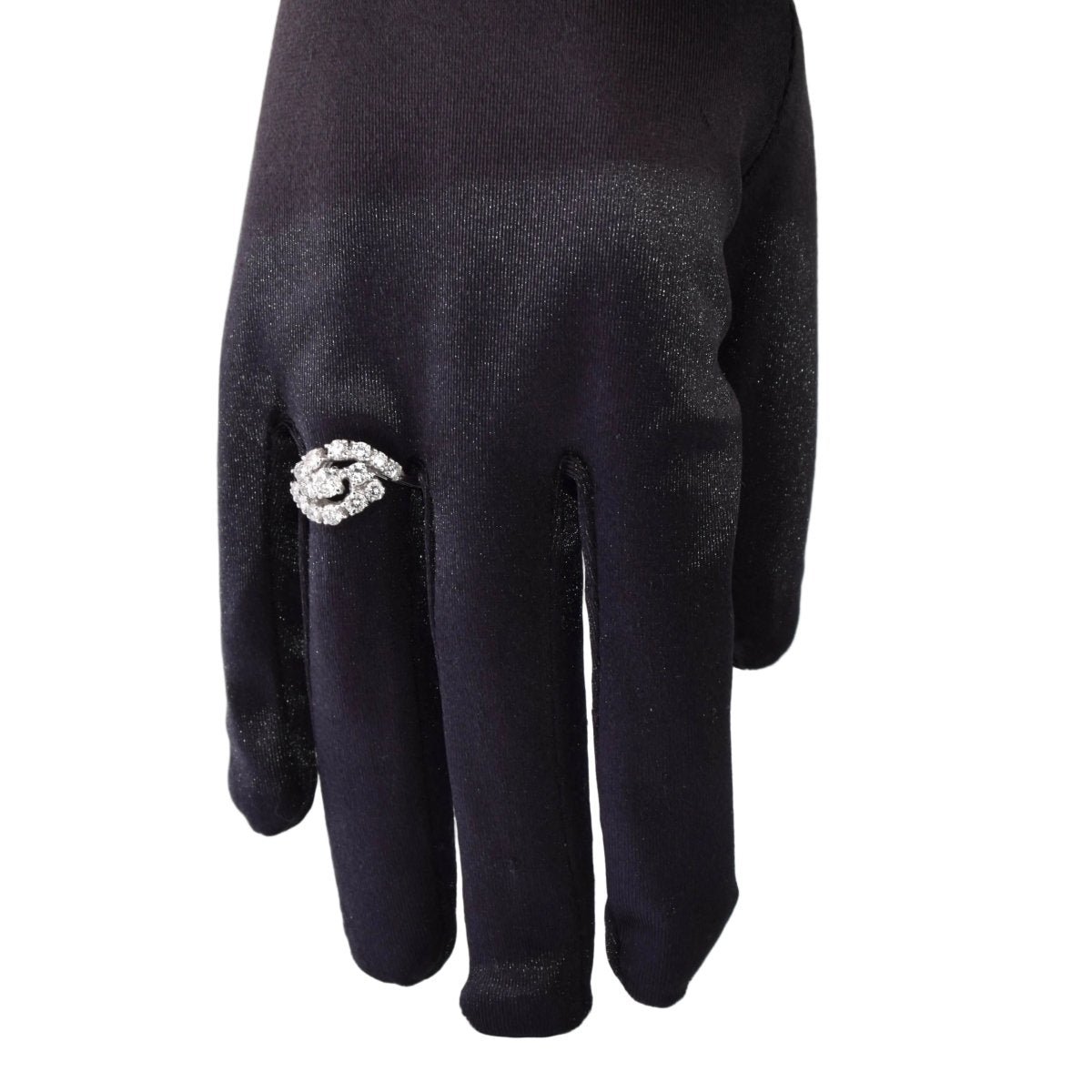 Bague Pavée en or blanc et diamants - Castafiore