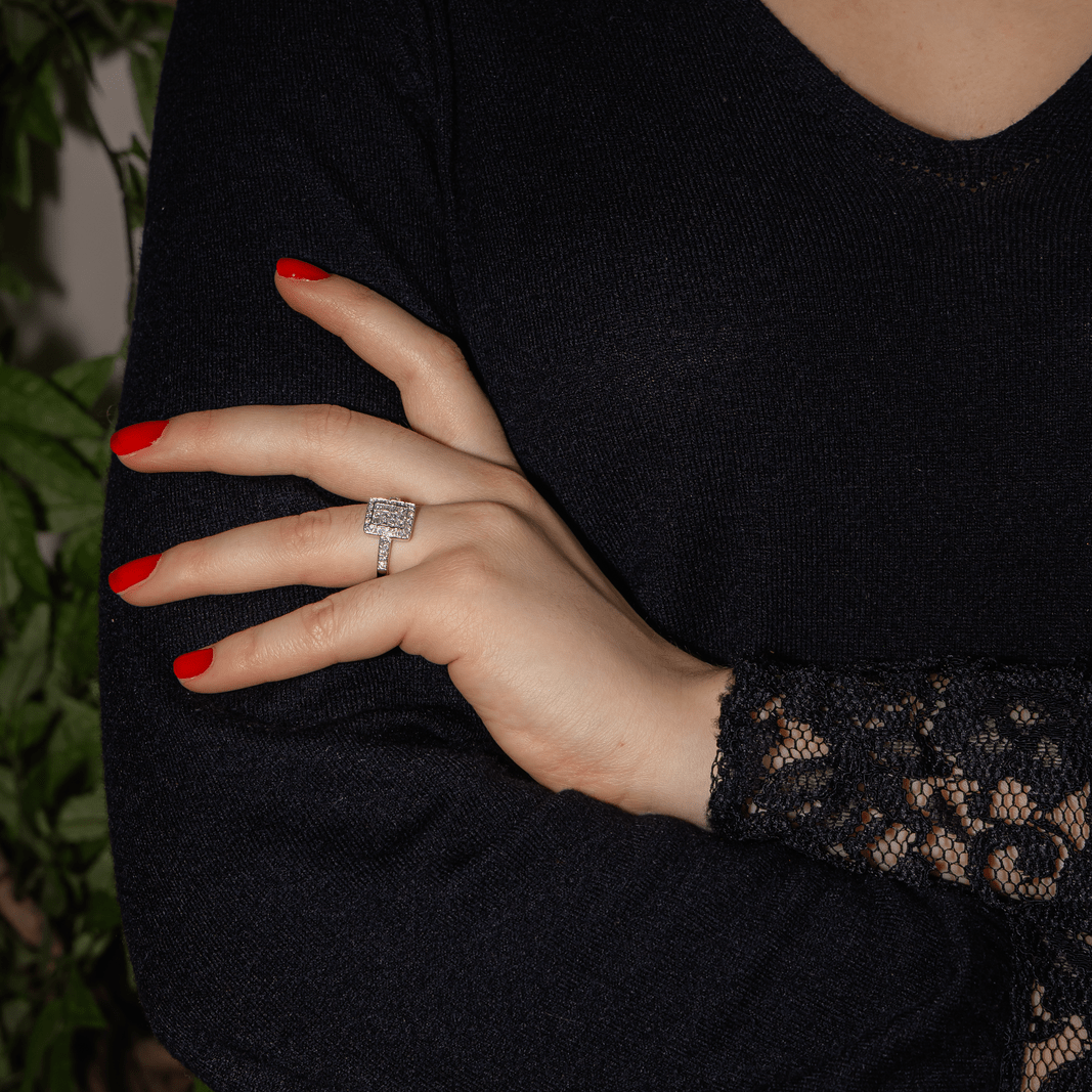 Bague Pavée en or blanc et diamants - Castafiore